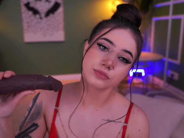 LexiSolene live cam