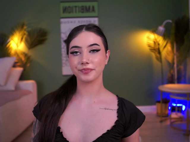 LexiSolene live cam