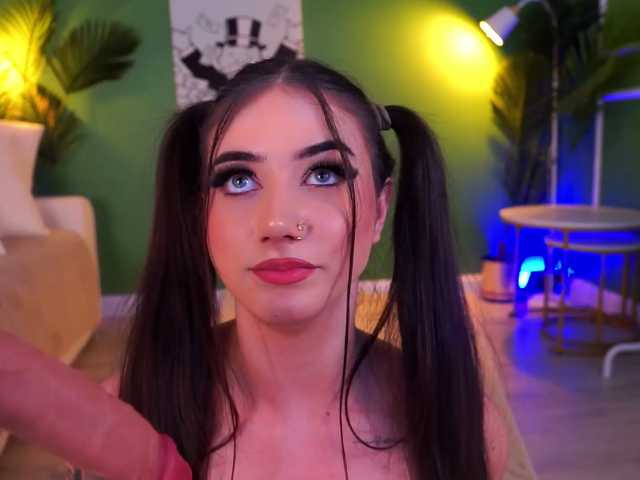 LexiSolene, live now on BongaCams