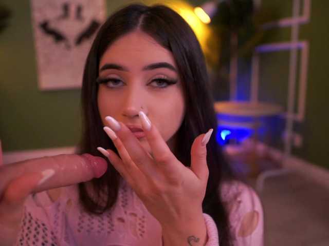 LexiSolene live cam