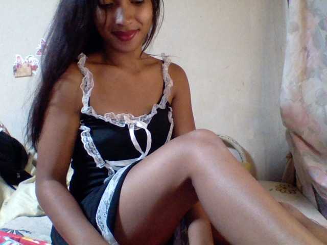 Myriam1 live cam on BongaCams