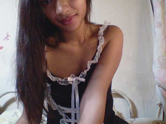 Myriam1 live cam on BongaCams
