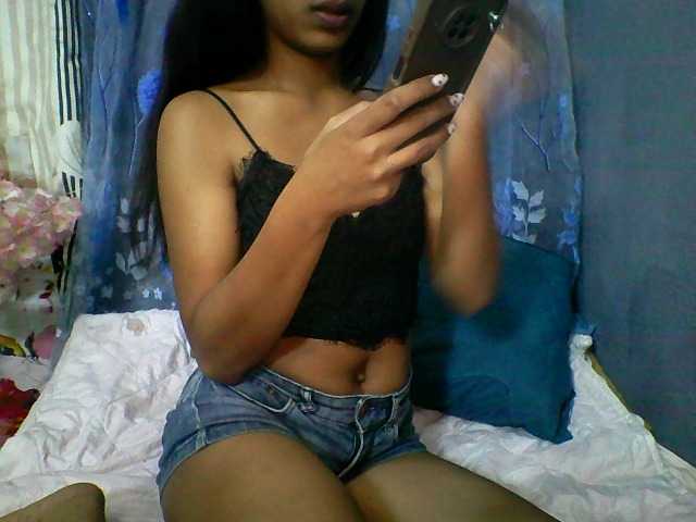 Myriam1 live cam on BongaCams