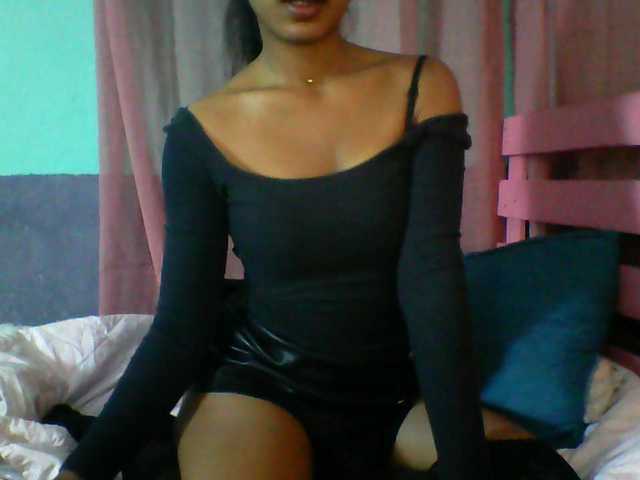 Myriam1 live cam on BongaCams