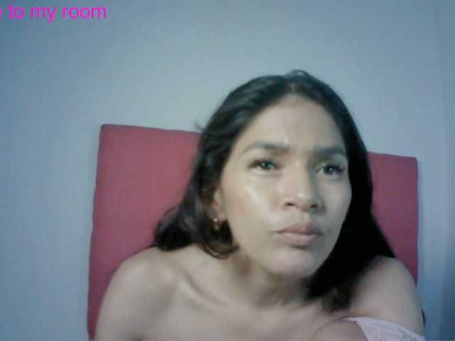 miasuarez5 live cam on BongaCams