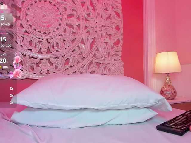 KarolinaFerrari live cam on BongaCams