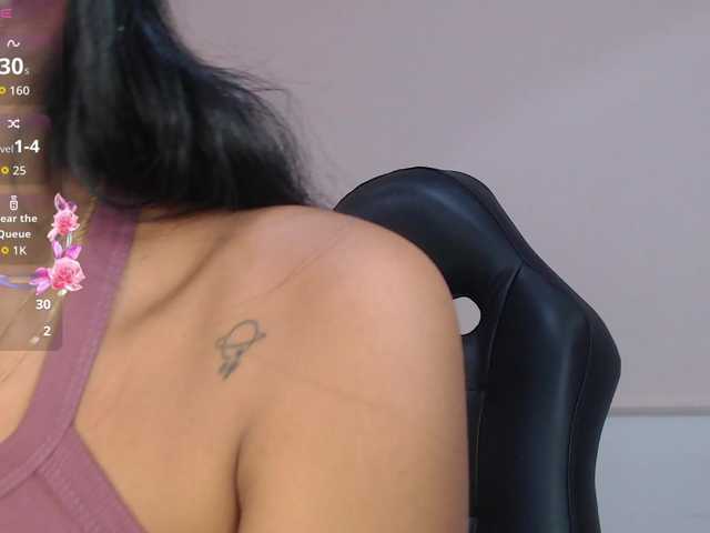 KarolinaFerrari live cam on BongaCams