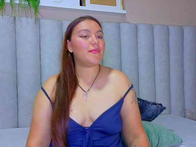 Lunaa-Bellaa webcam