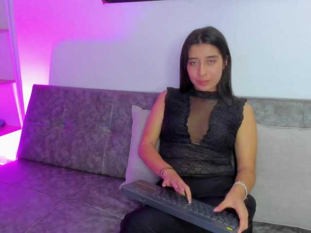 helen-scott live cam on BongaCams