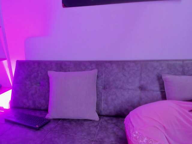 helen-scott live cam on BongaCams