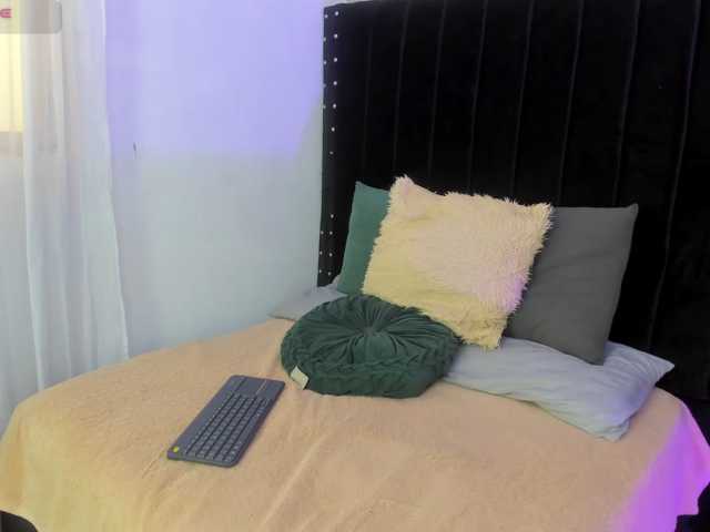 helen-scott live cam on BongaCams