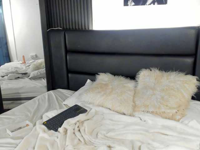 helen-scott live cam on BongaCams