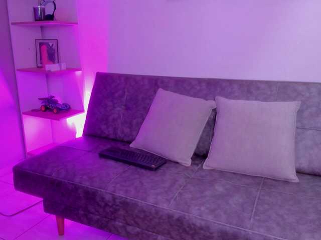 helen-scott live cam on BongaCams