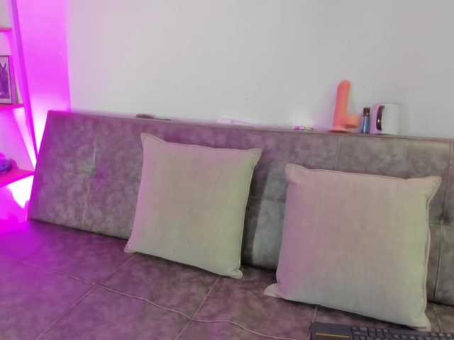 helen-scott live cam on BongaCams