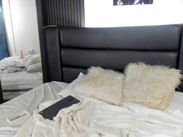 helen-scott live cam on BongaCams