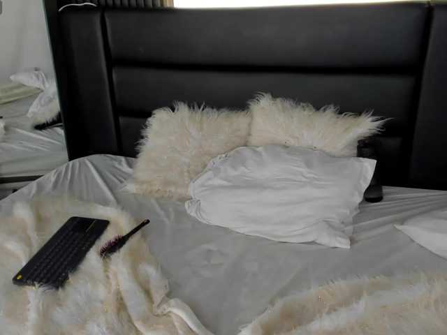 helen-scott live cam on BongaCams