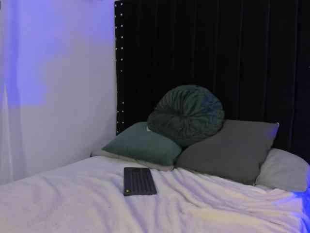 helen-scott webcam