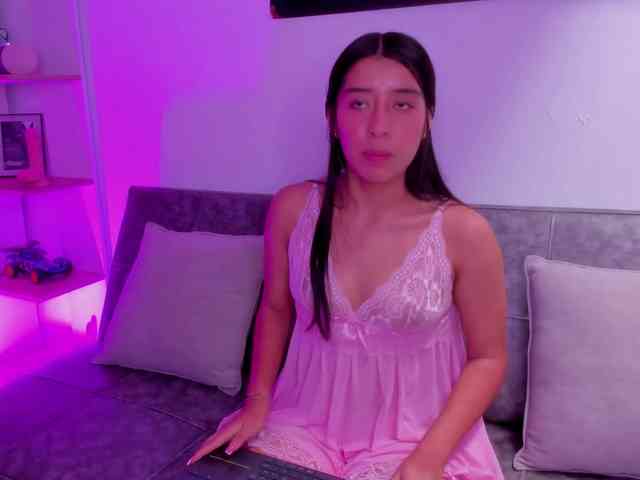 helen-scott Live Webcam on BongaCams