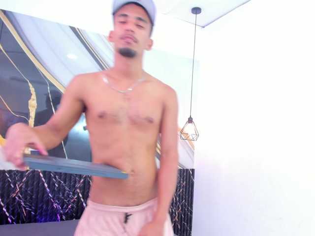 DrakeFoxx