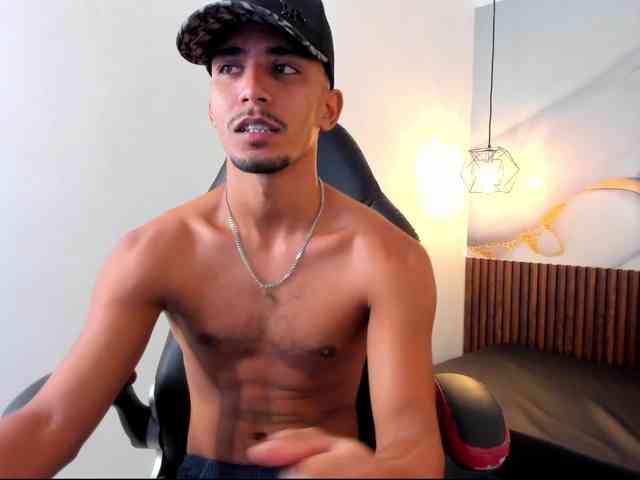 DrakeFoxx