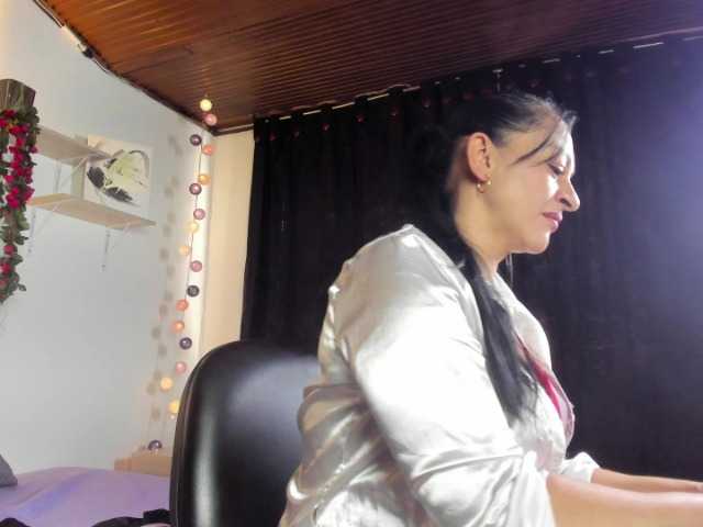 Samanta-Stonex live cam on BongaCams