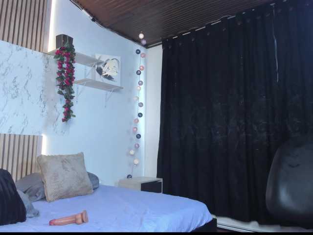 Samanta-Stonex live cam on BongaCams