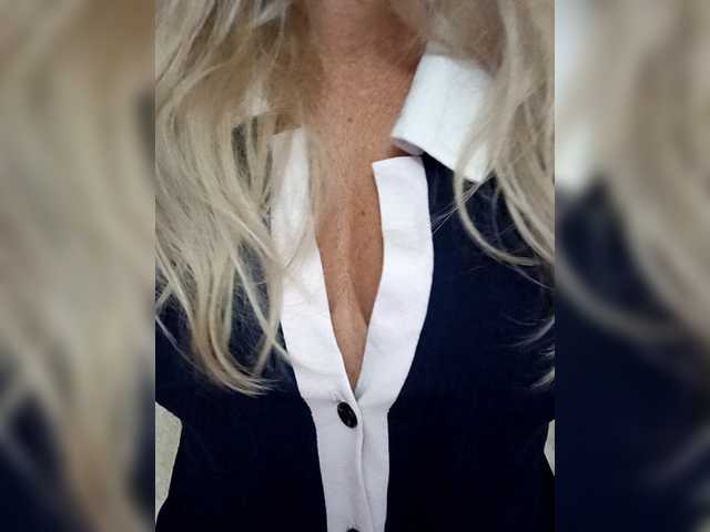 go to chat with Divaya