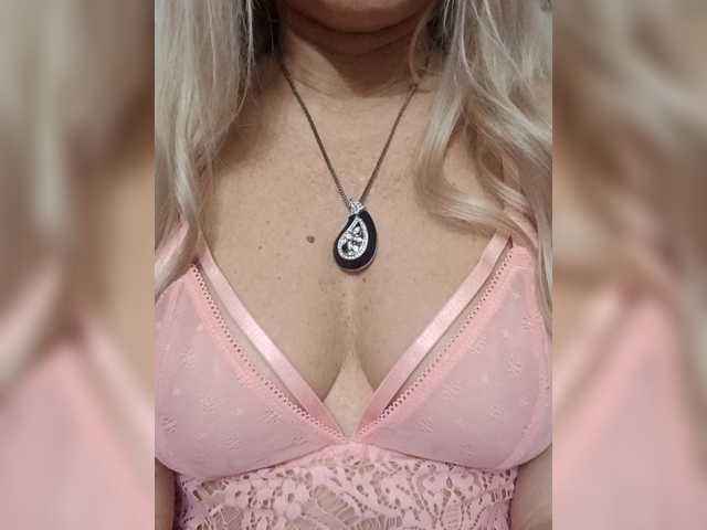 Divaya live cam preview