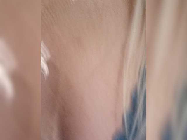 Oksiyadiva live cam on BongaCams