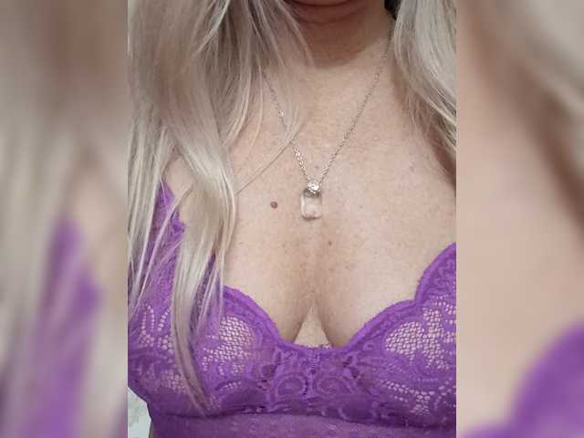 Divaya live cam preview