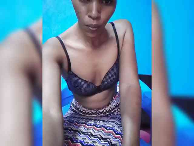 petitevee009 webcam