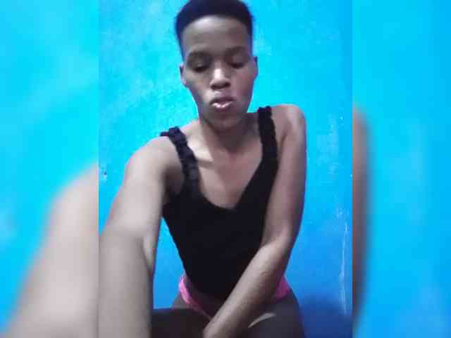 petitevee009 webcam