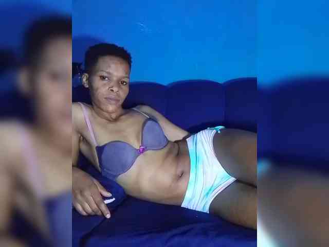 petitevee009 webcam