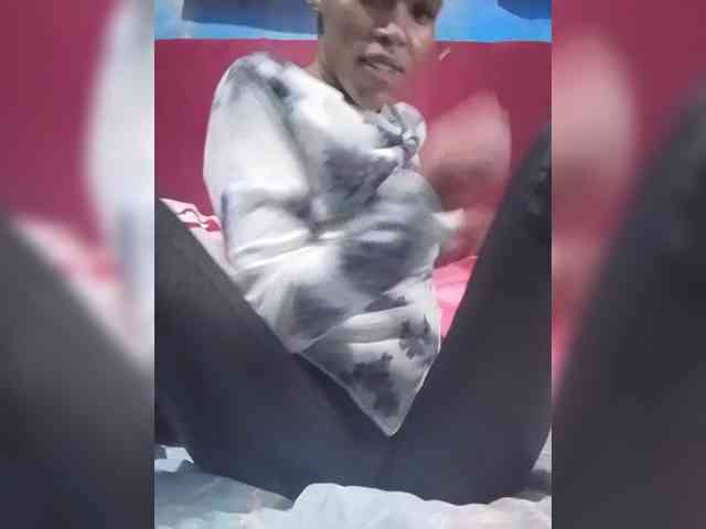 petitevee009 webcam