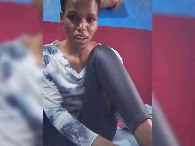 Model: petitevee009