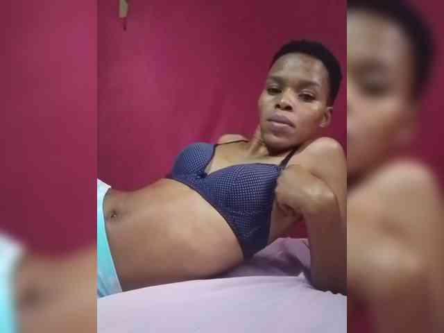 petitevee009 webcam