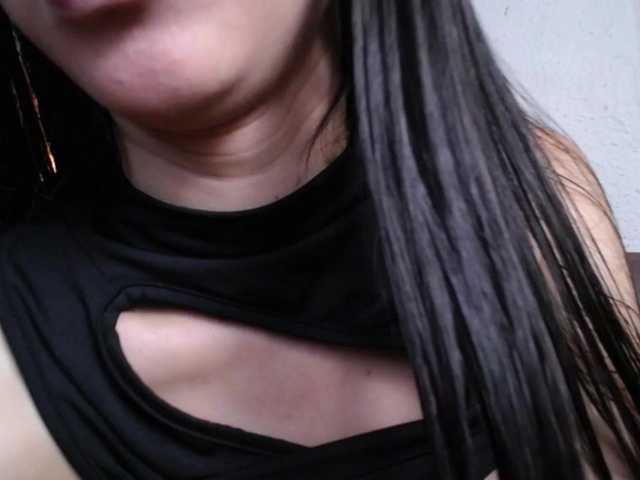 Alannah live cam on BongaCams