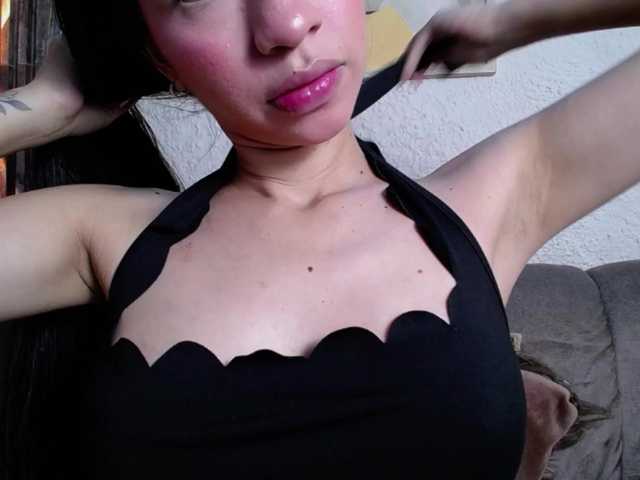 Alannah live cam on BongaCams