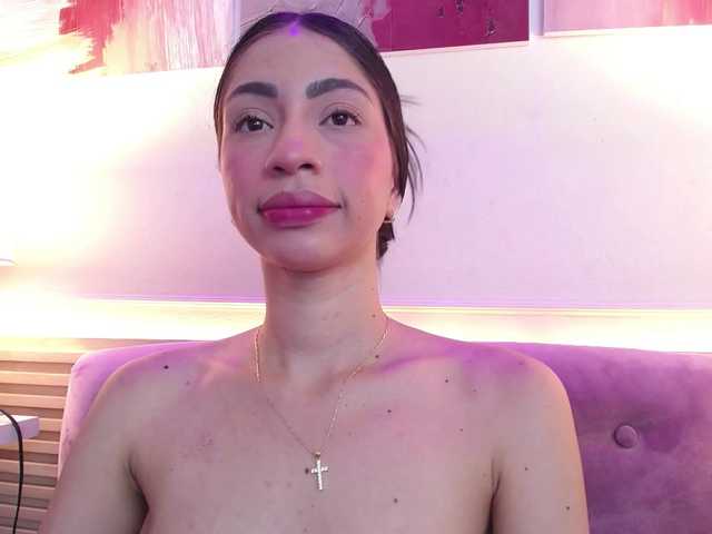 Alannah live cam on BongaCams