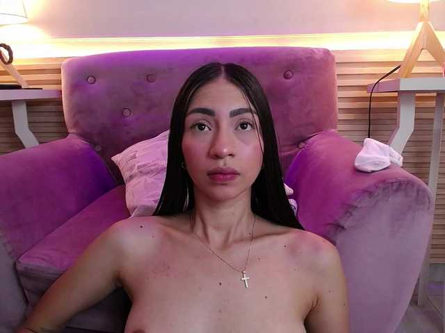 Alannah live cam on BongaCams