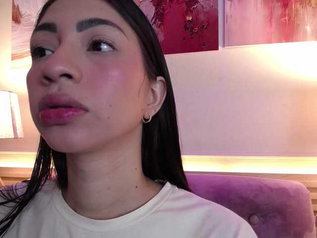 Alannah live cam on BongaCams