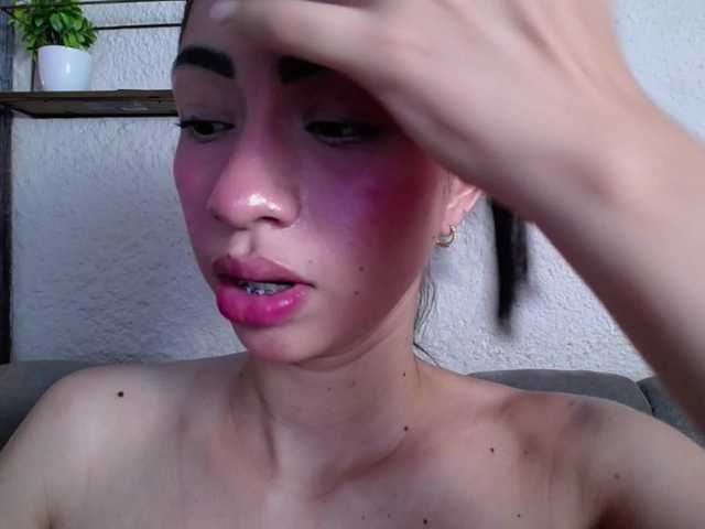Alannah live cam on BongaCams