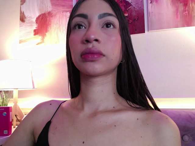Alannah live cam on BongaCams