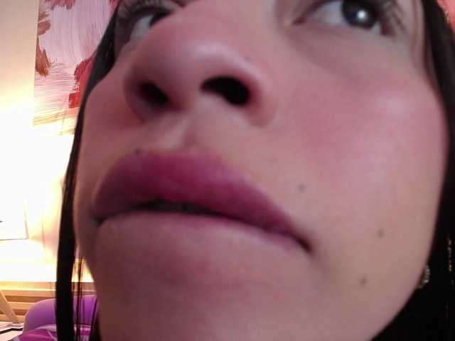 Alannah live cam on BongaCams