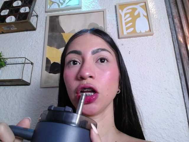 Alannah live cam on BongaCams