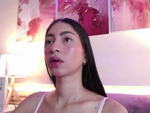 Alannah live cam on BongaCams