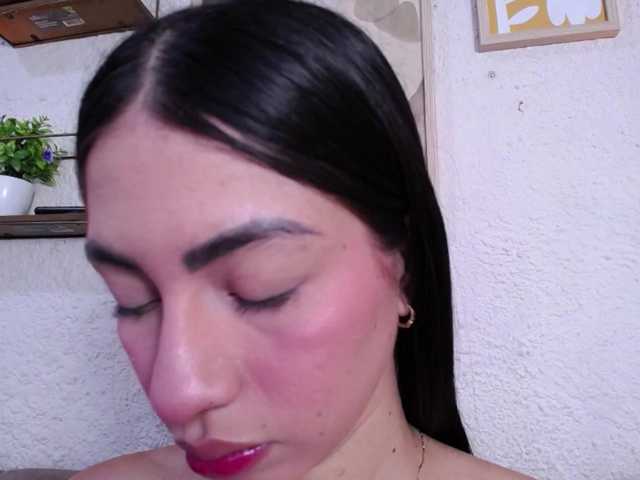 Alannah live cam on BongaCams