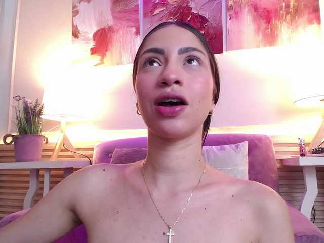 Alannah live cam on BongaCams