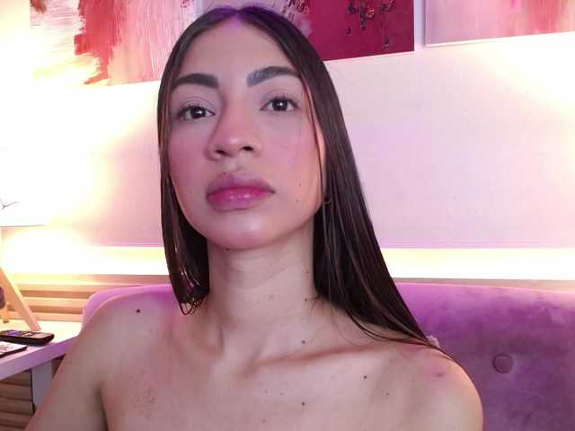 Alannah live cam on BongaCams