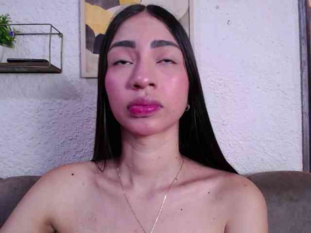 Modelo: Alannah